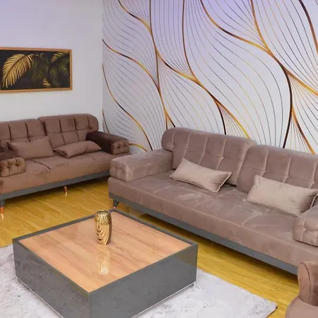 Centar 5 Star Apartment *