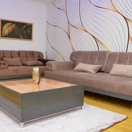 Centar 5 Star Appartamento *