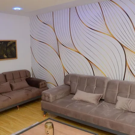 Centar 5 Star Appartamento Kraljevo